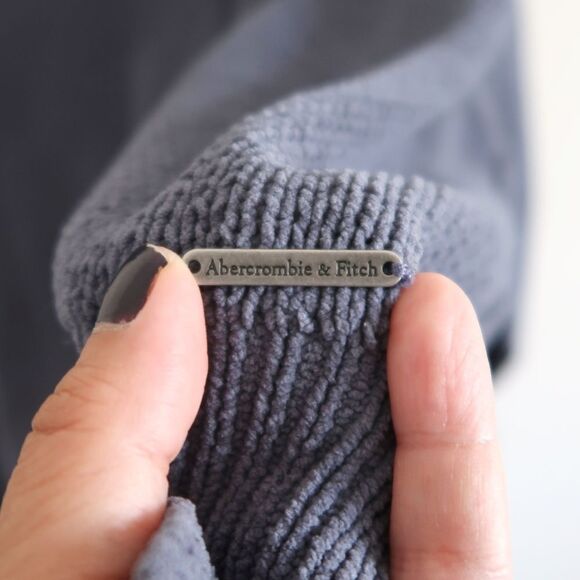 Abercrombie & Fitch Soft Grayish Blue Sweater - Size Small - Picture 7 of 8